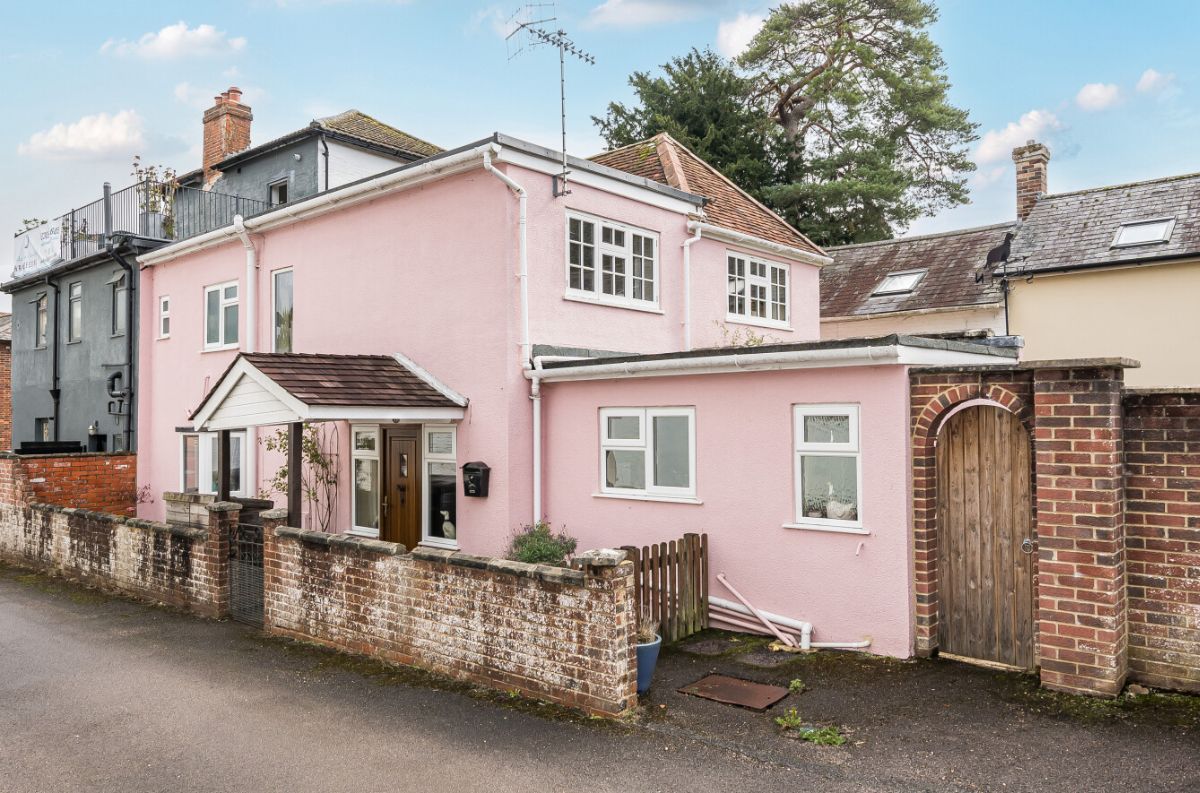 3 bed semi-detached house for sale in West Street, Wilton, Salisbury  - Property Image 29