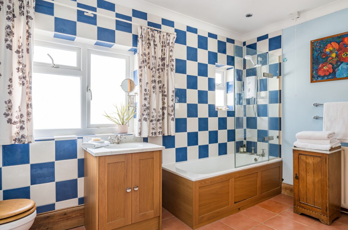 3 bed semi-detached house for sale in West Street, Wilton, Salisbury 20