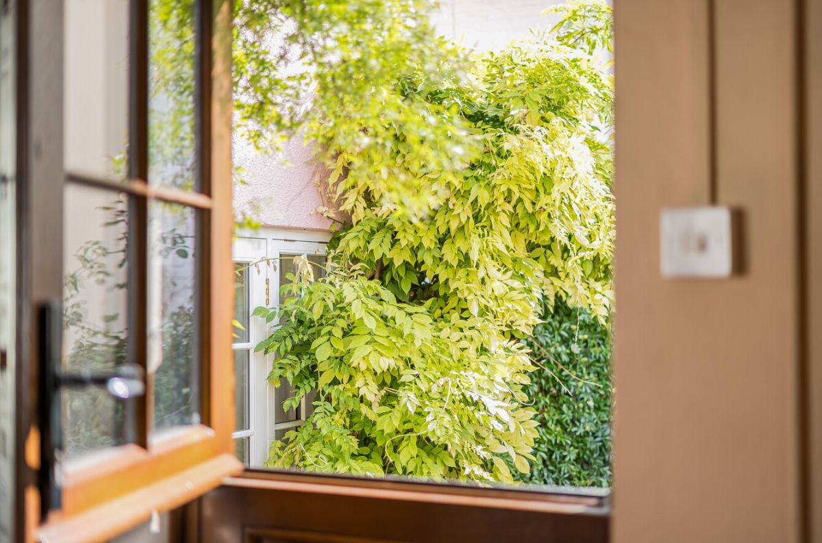 3 bed semi-detached house for sale in West Street, Wilton, Salisbury 18