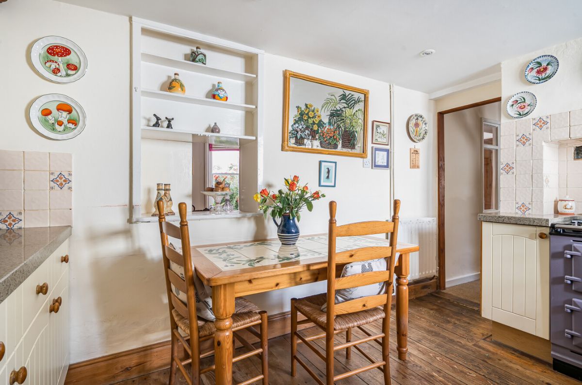 3 bed semi-detached house for sale in West Street, Wilton, Salisbury  - Property Image 15