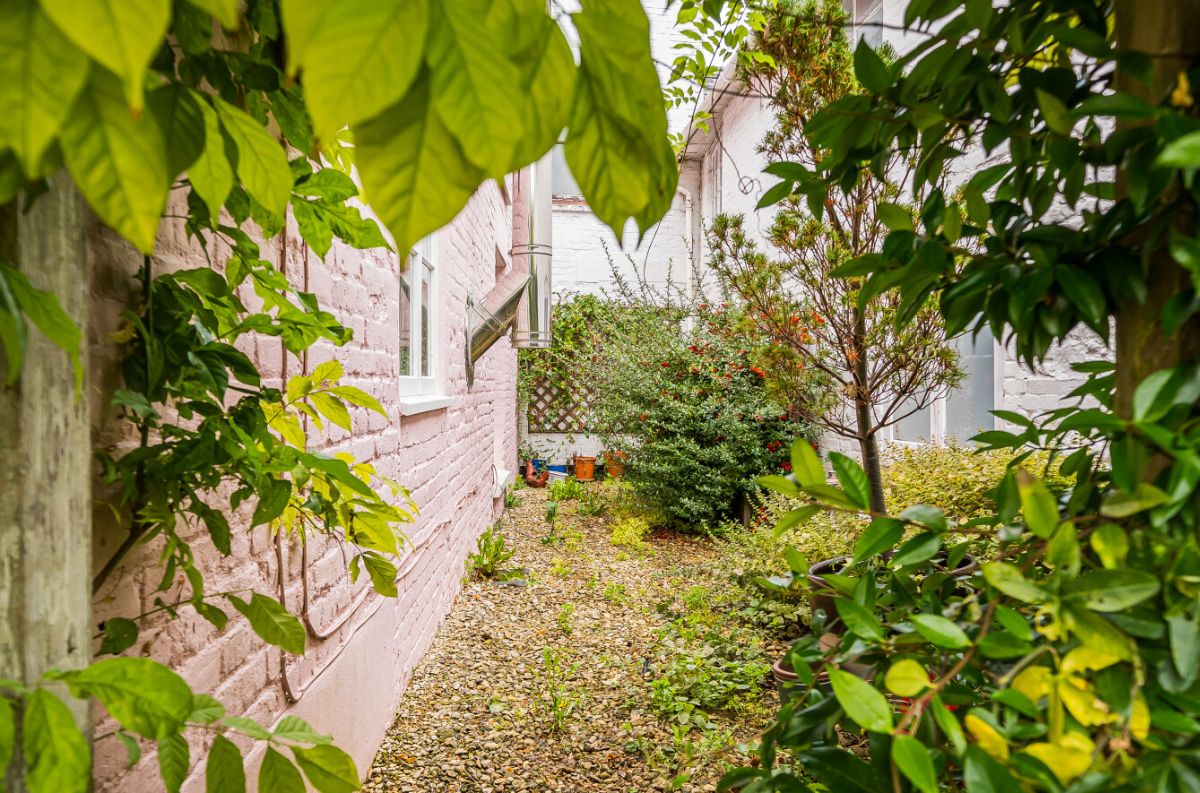 3 bed semi-detached house for sale in West Street, Wilton, Salisbury 24