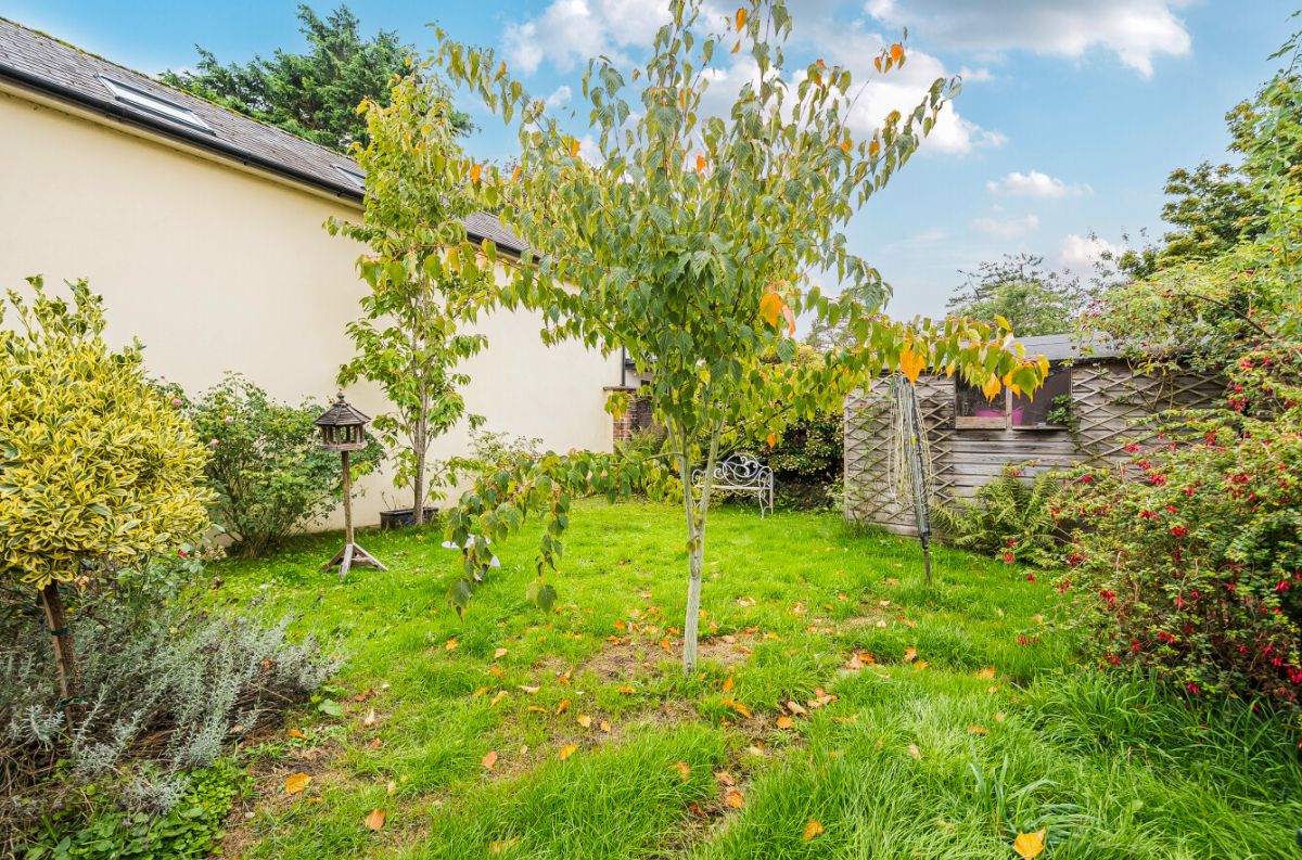 3 bed semi-detached house for sale in West Street, Wilton, Salisbury 25