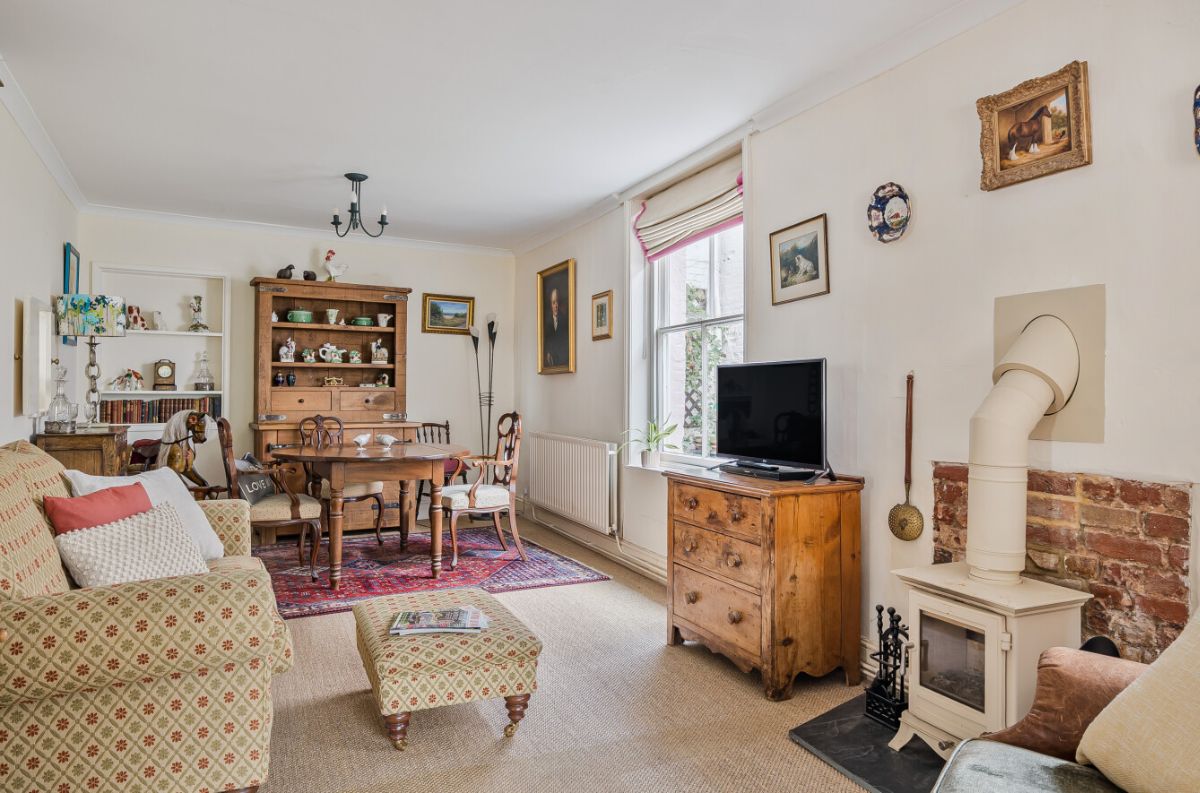 3 bed semi-detached house for sale in West Street, Wilton, Salisbury 8