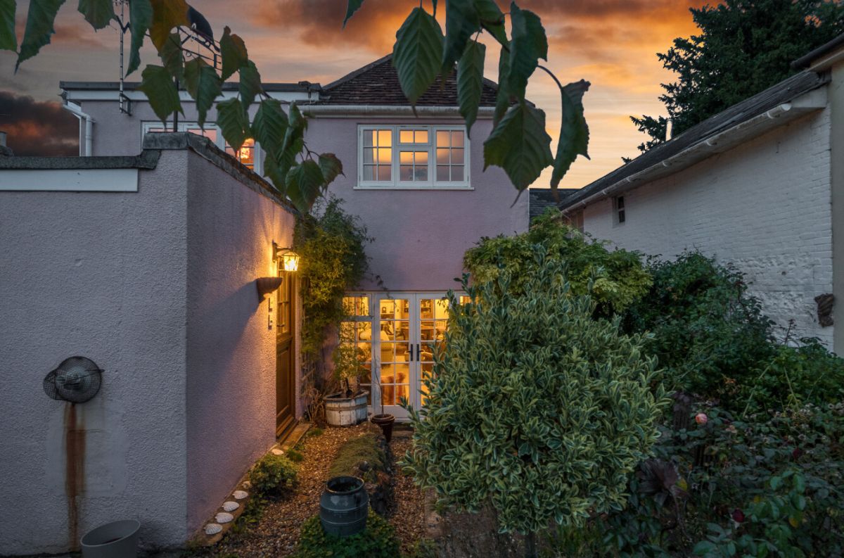 3 bed semi-detached house for sale in West Street, Wilton, Salisbury