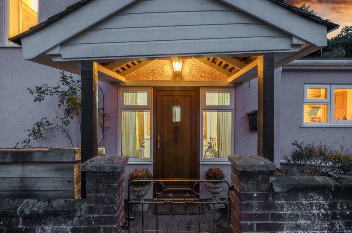 3 bed semi-detached house for sale in West Street, Wilton, Salisbury 29