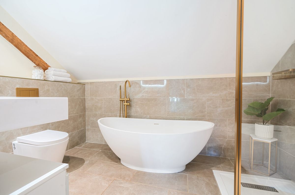 3 bed character property for sale in Field Barn, Fisherton De La Mere, Warminster  - Property Image 26