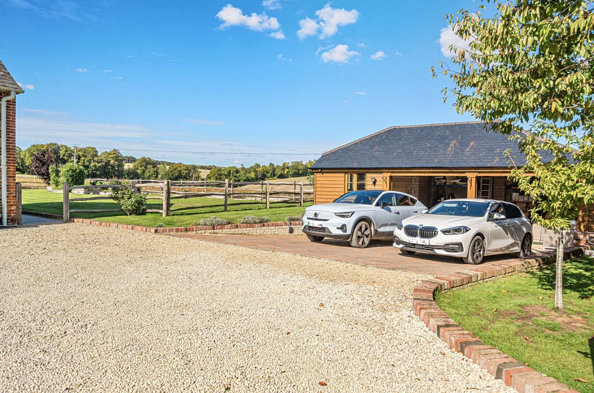 3 bed character property for sale in Field Barn, Fisherton De La Mere, Warminster  - Property Image 34