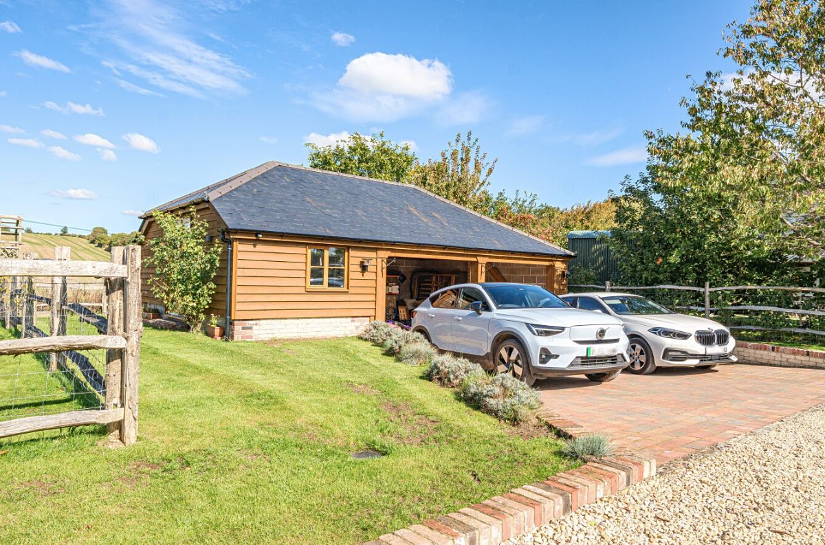 3 bed character property for sale in Field Barn, Fisherton De La Mere, Warminster 35