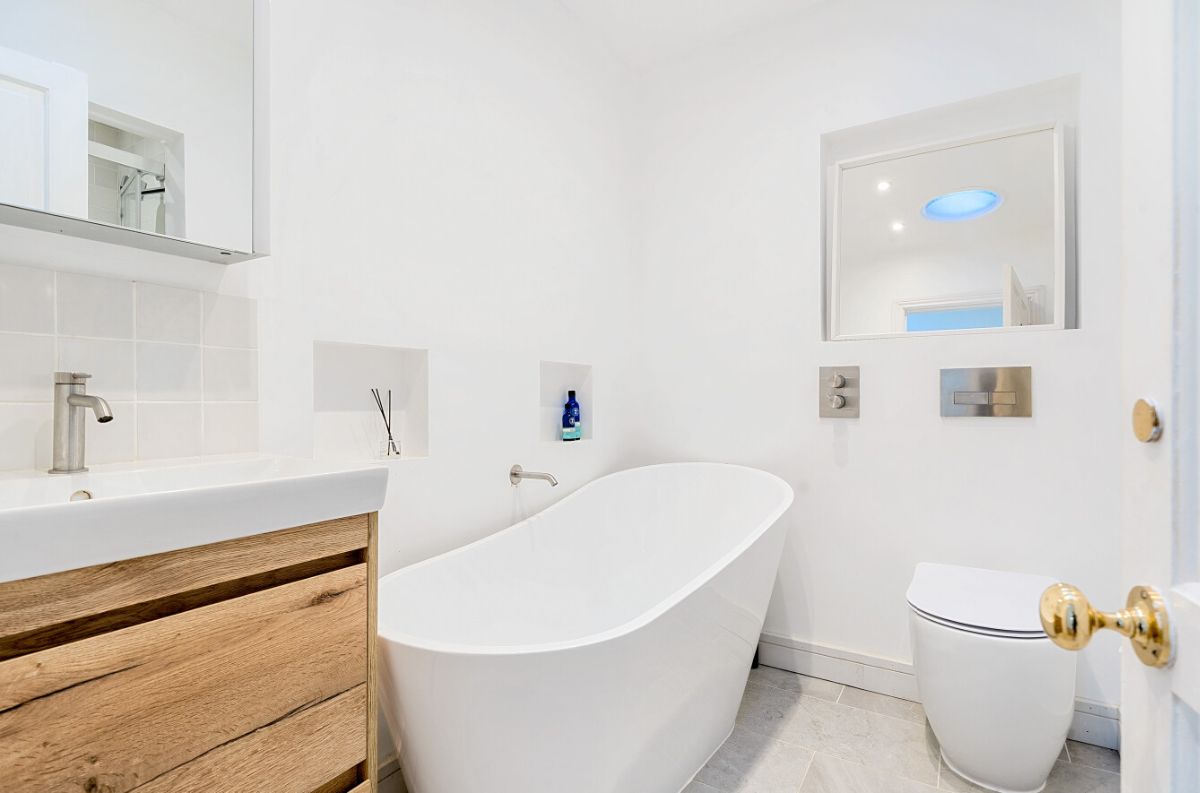 6 bed detached house for sale in Wylye House, Crockerton, Warminster  - Property Image 21