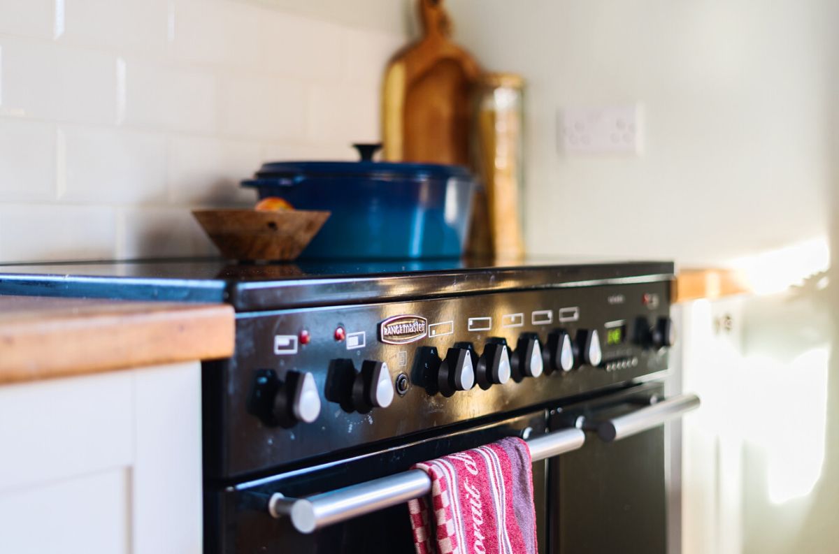 4 bed character property for sale in Yew Tree Cottage, Great Wishford  - Property Image 7