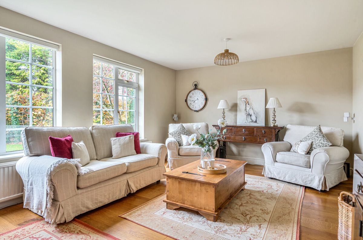 4 bed detached house for sale in Old Walls, Laverstock Park, Salisbury  - Property Image 4