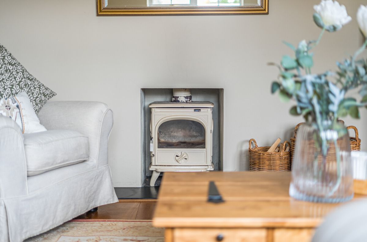 4 bed detached house for sale in Old Walls, Laverstock Park, Salisbury  - Property Image 5