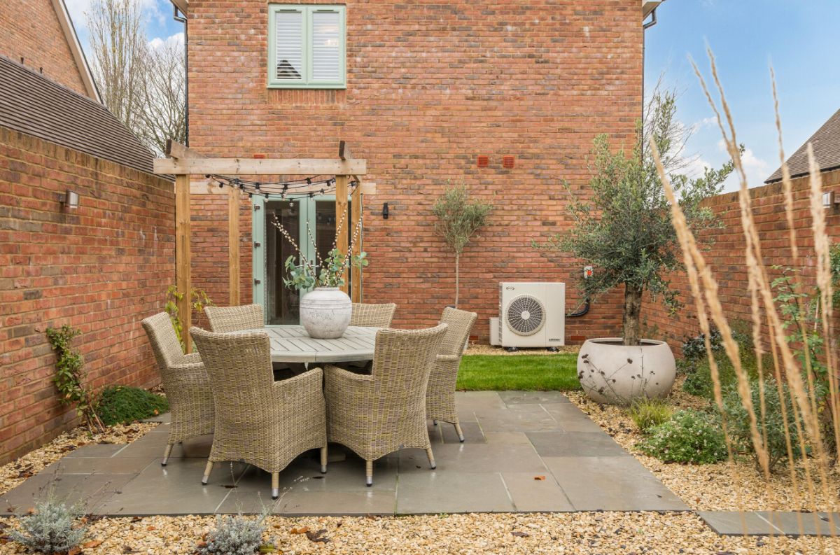 4 bed detached house for sale in 14 Castle Hill Lane, Bishopdown, Wiltshire, SP1 3GP  - Property Image 41