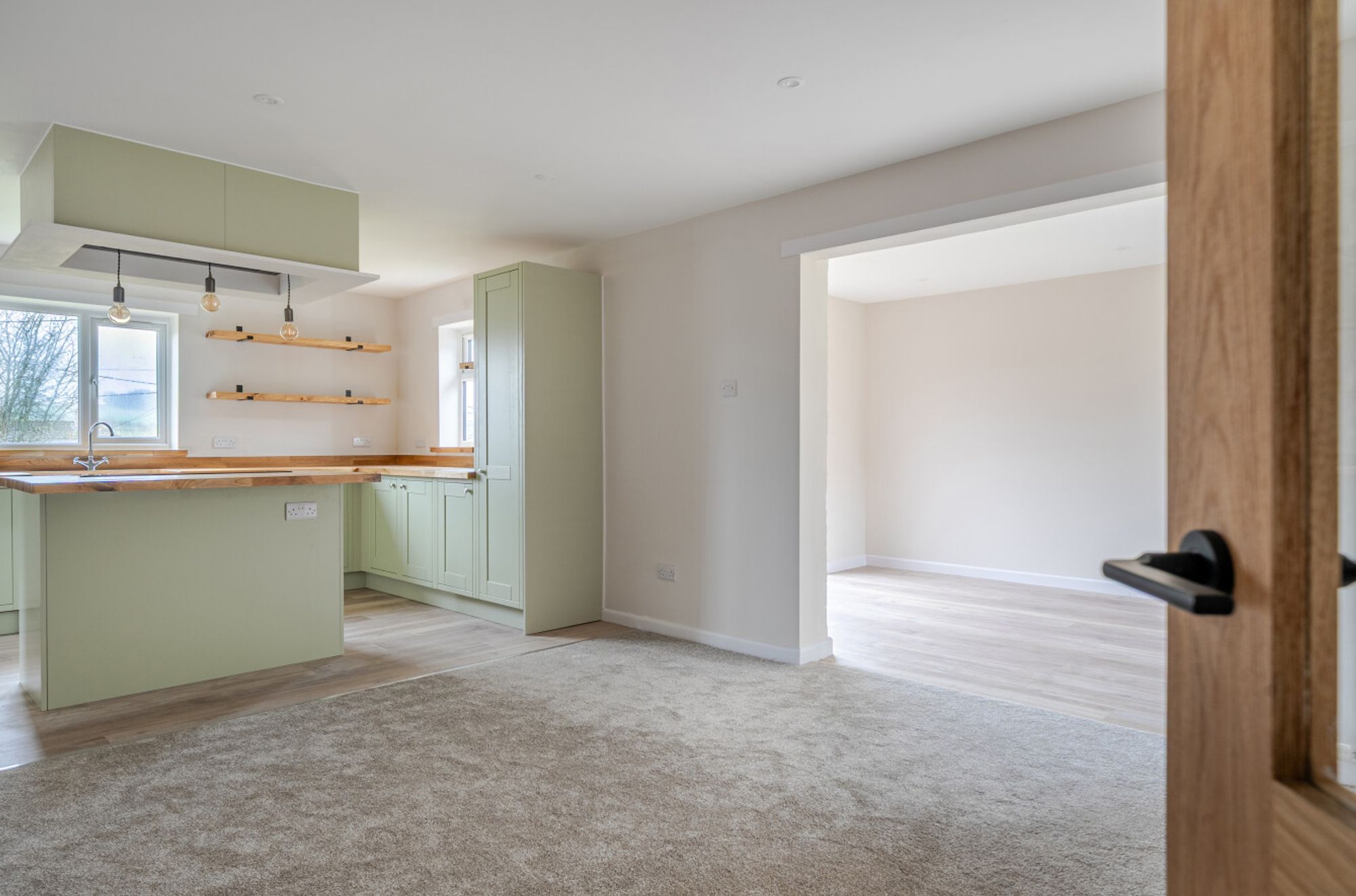 3 bed detached bungalow for sale in Great Wishford, Salisbury, SP2  - Property Image 4