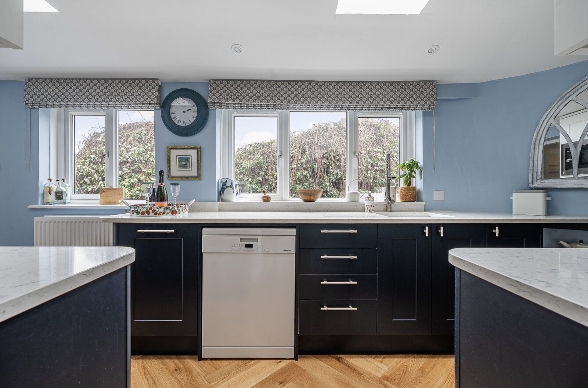 2 bed semi-detached house for sale in North Street, Wilton, SP2  - Property Image 7