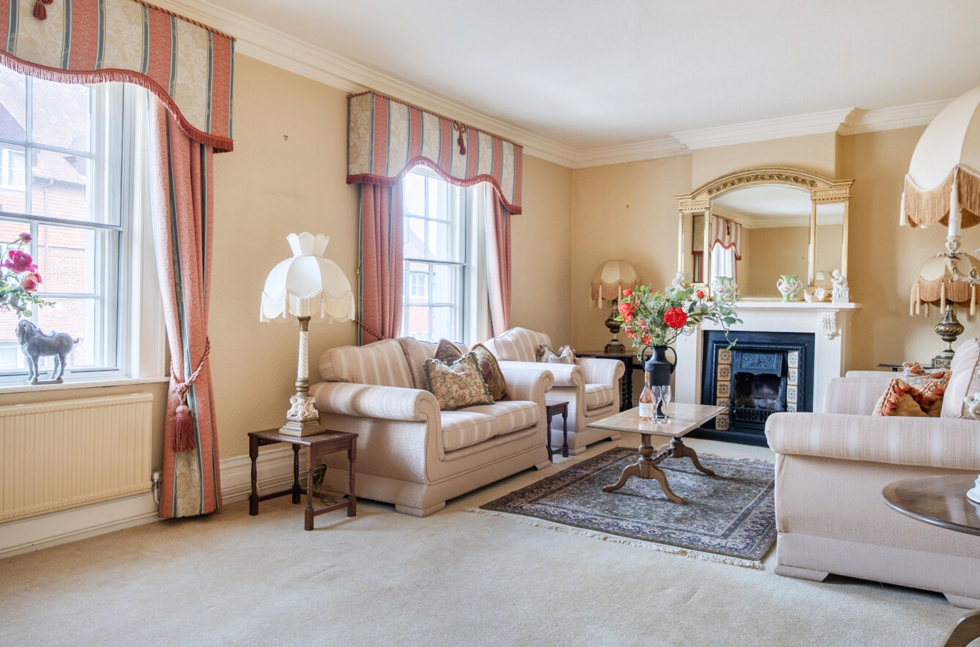 2 bed end of terrace house for sale in West Street, 29 West Street, SP2 14