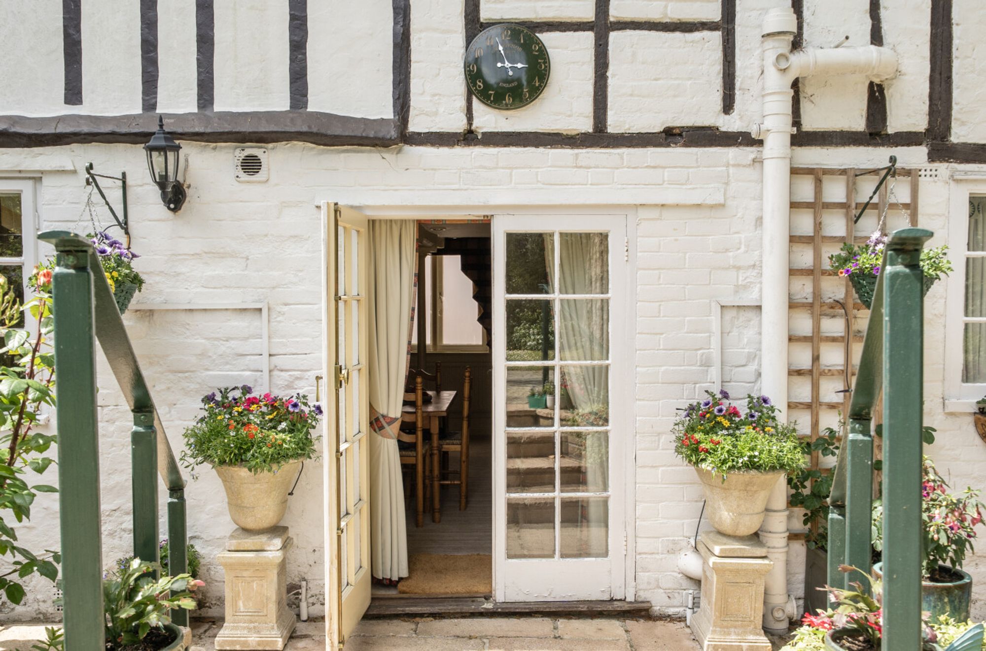 2 bed end of terrace house for sale in West Street, 29 West Street, SP2 - Property Image 1