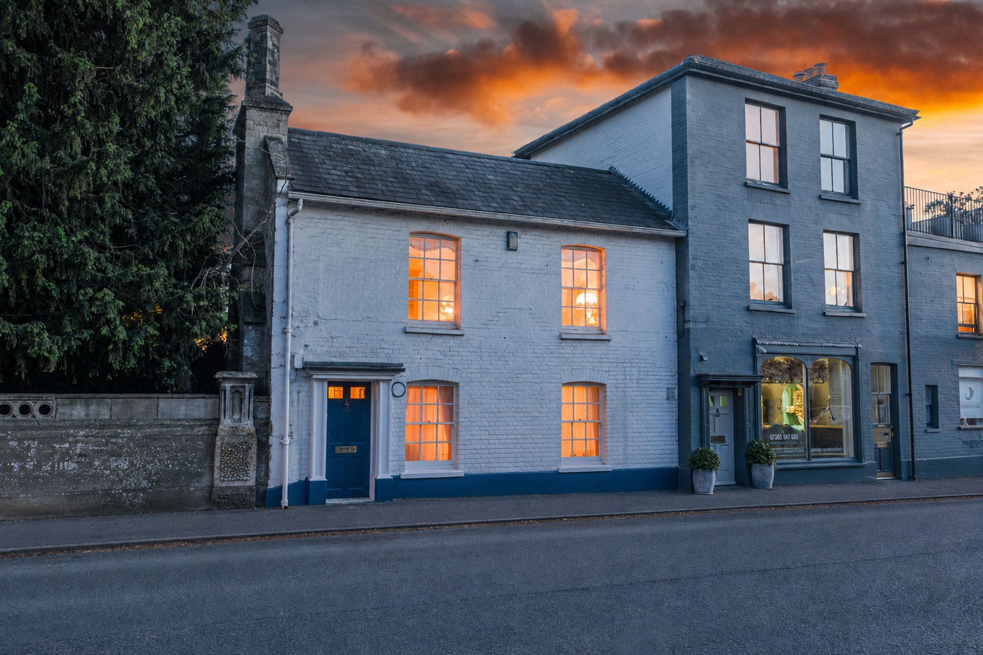 2 bed end of terrace house for sale in West Street, 29 West Street, SP2