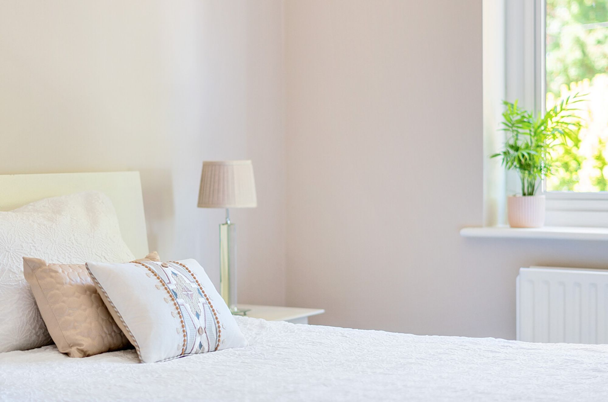 6 bed detached house for sale in 41 Salisbury Road, Amesbury, SP4  - Property Image 4