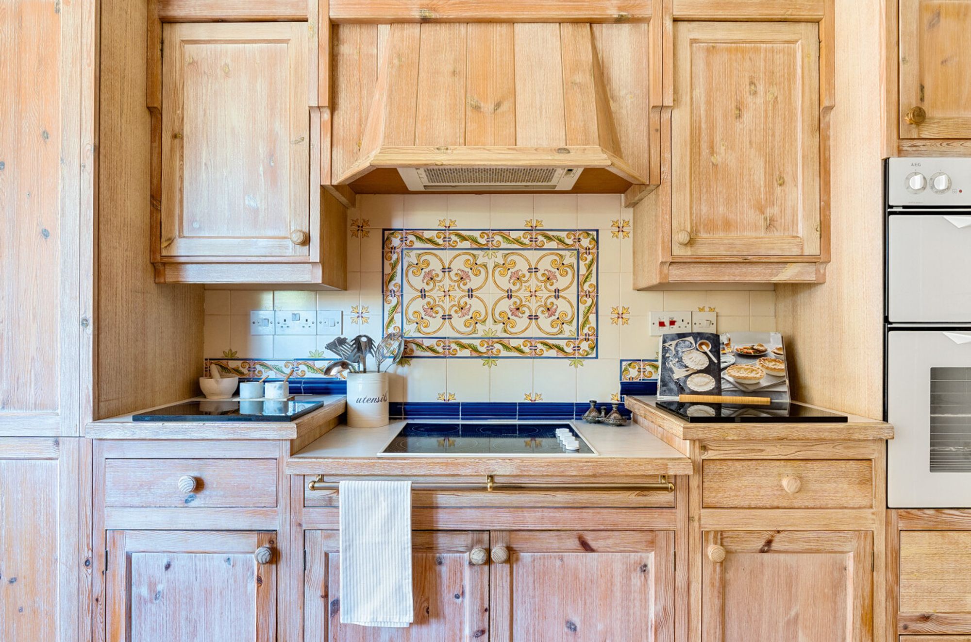 6 bed detached house for sale in 41 Salisbury Road, Amesbury, SP4 38