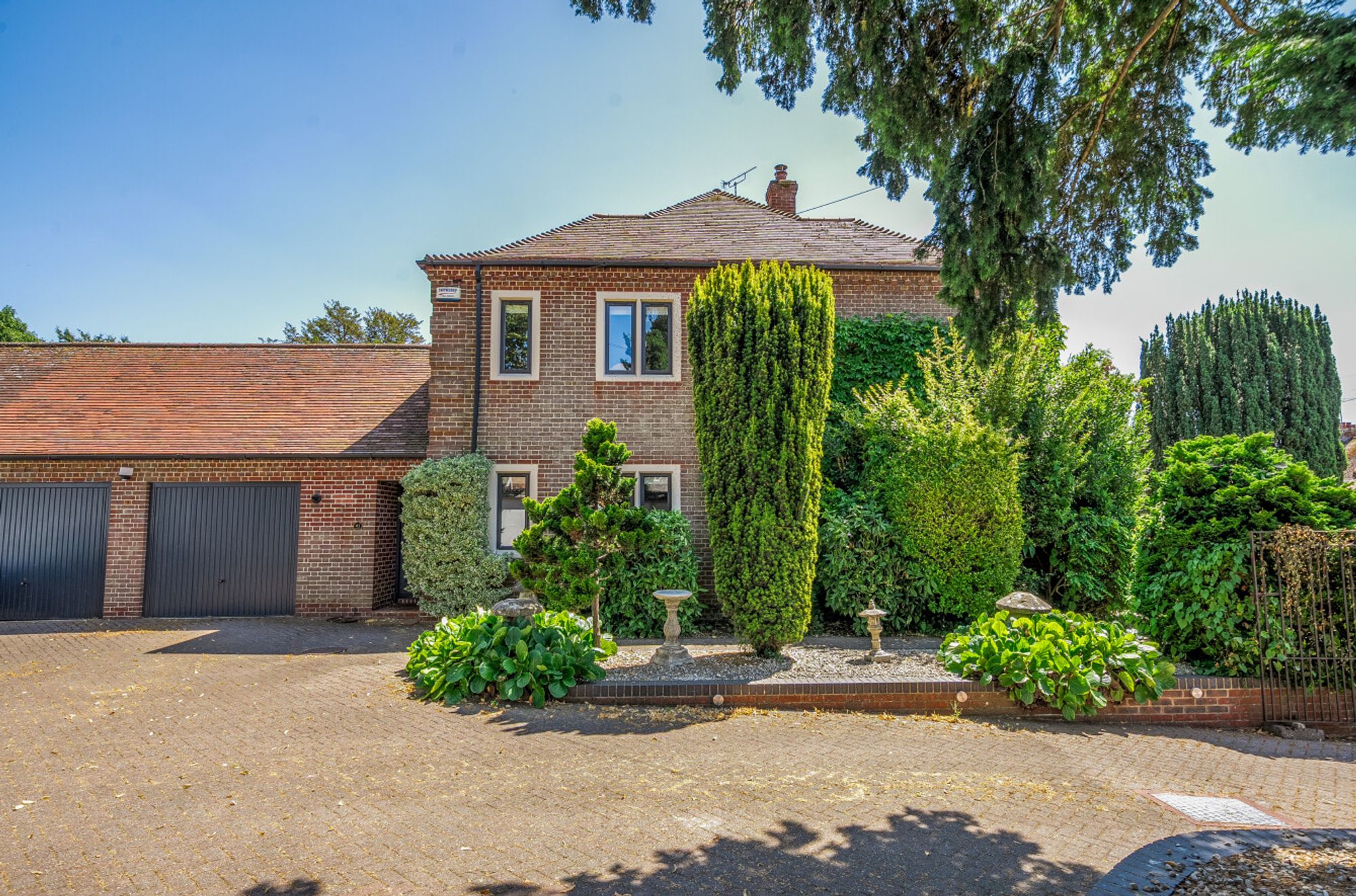 6 bed detached house for sale in 41 Salisbury Road, Amesbury, SP4