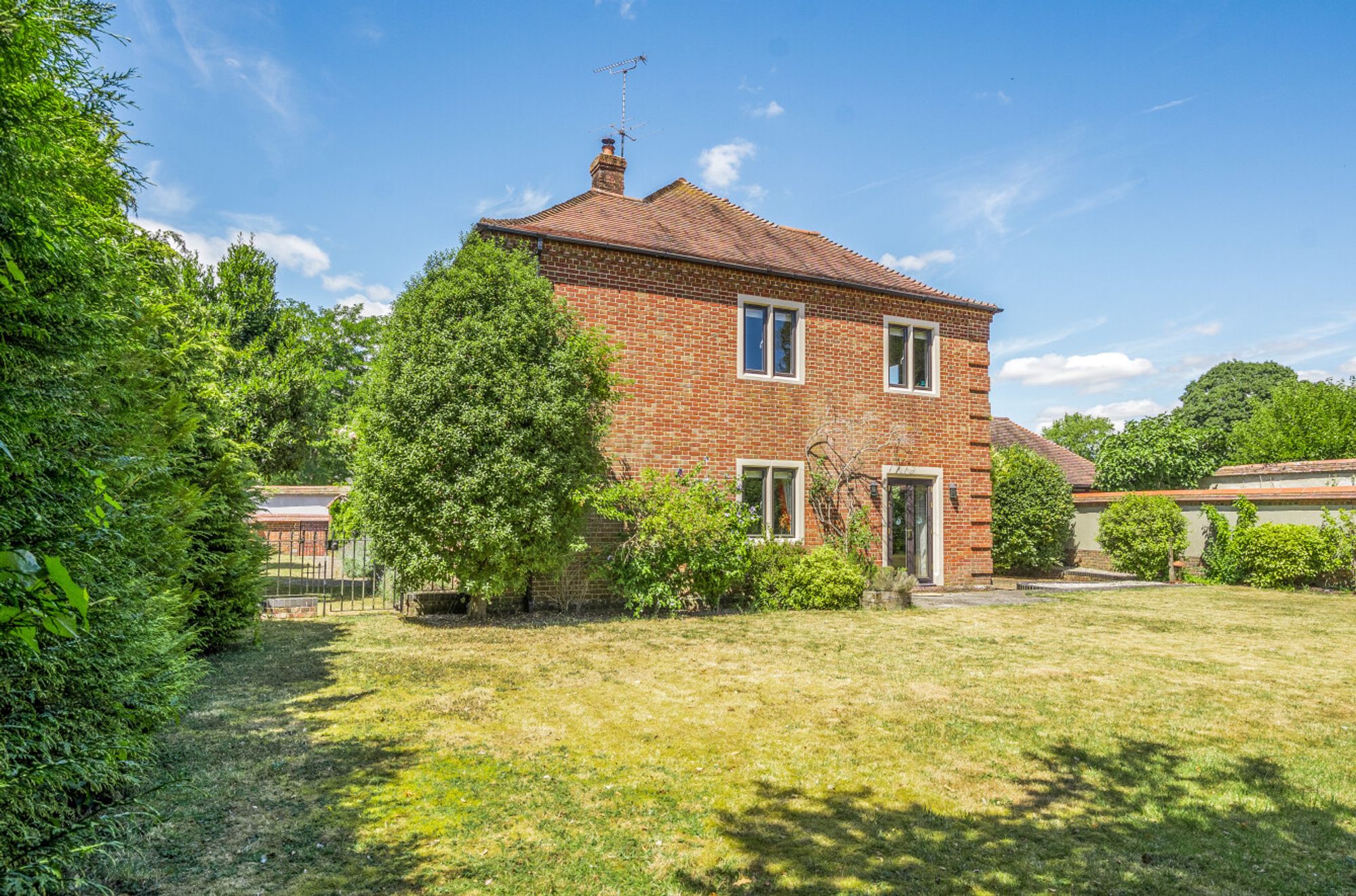 6 bed detached house for sale in 41 Salisbury Road, Amesbury, SP4 45