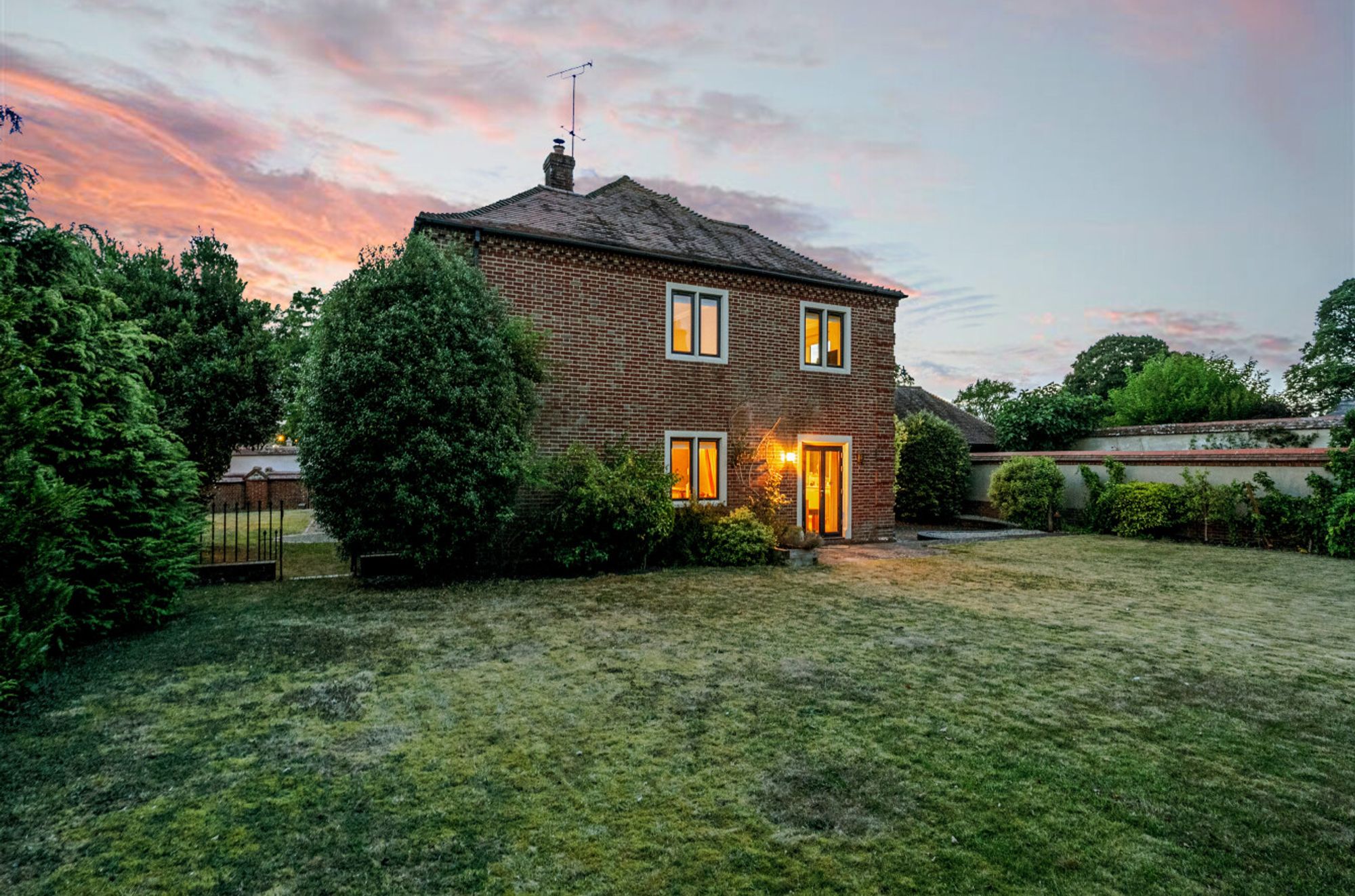 6 bed detached house for sale in 41 Salisbury Road, Amesbury, SP4  - Property Image 53