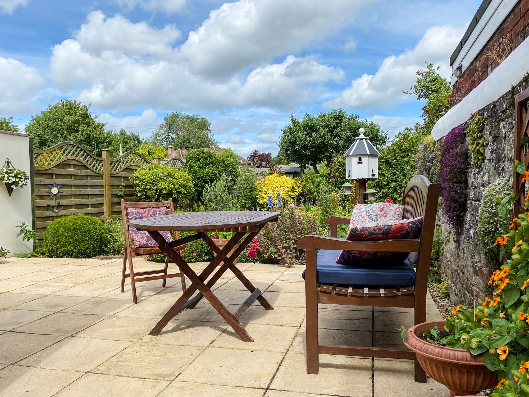 2 bed terraced house for sale in North Street, Wilton, SP2 23