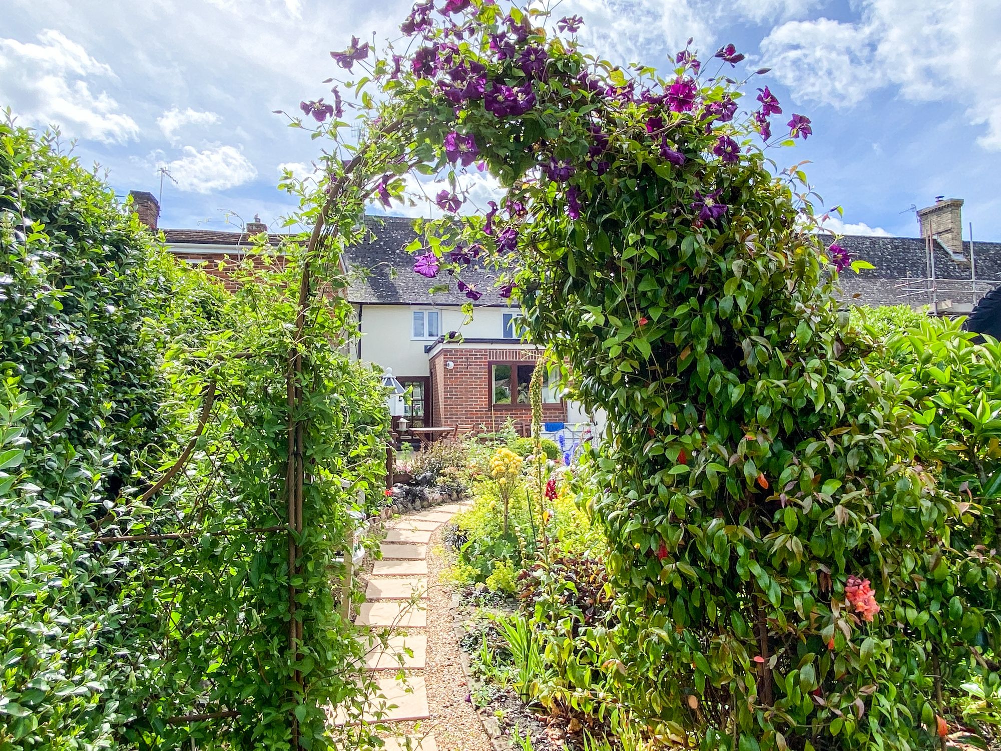 2 bed terraced house for sale in North Street, Wilton, SP2 1
