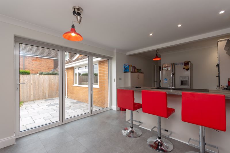 2 bed bungalow to rent in Stiby Road, Yeovil 9