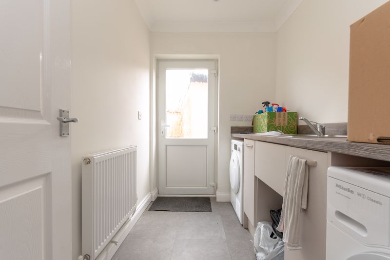 2 bed bungalow to rent in Stiby Road, Yeovil 11