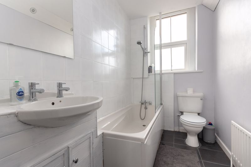 1 bed to rent in Water Street, Martock  - Property Image 7