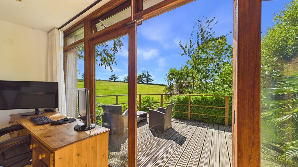 3 bed cottage for sale in Clay Lane, Ilminster  - Property Image 62