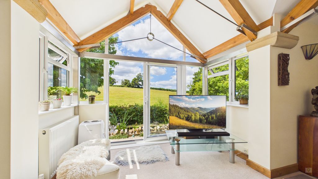 3 bed cottage for sale in Clay Lane, Lower Chillington 4