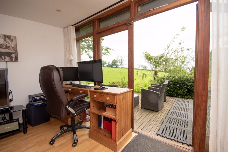 3 bed cottage for sale in Clay Lane, Ilminster  - Property Image 4