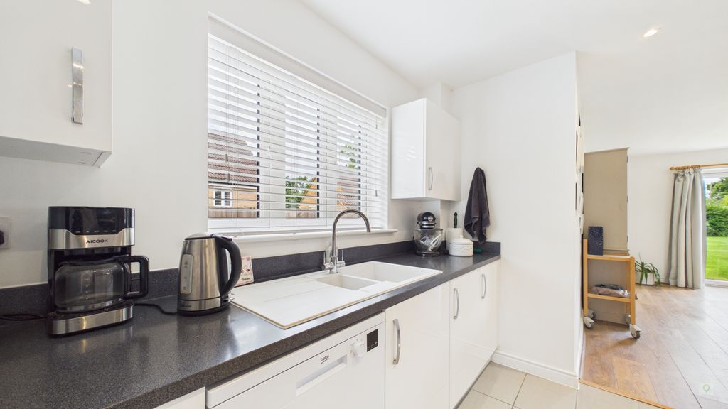 4 bed house for sale in Tayberry Close, Stoke-Sub-Hamdon 10