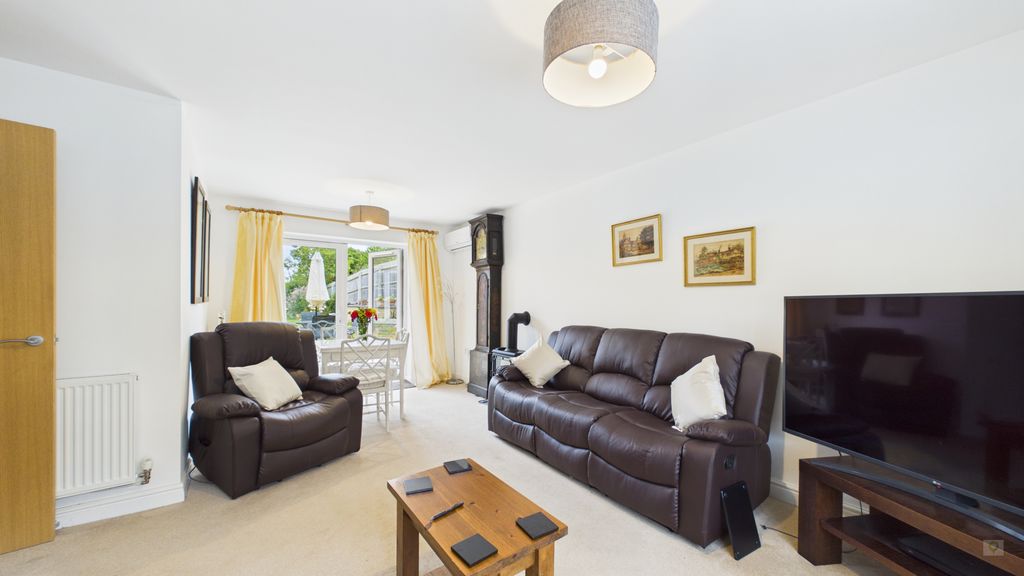 4 bed house for sale in Tayberry Close, Stoke-Sub-Hamdon 1