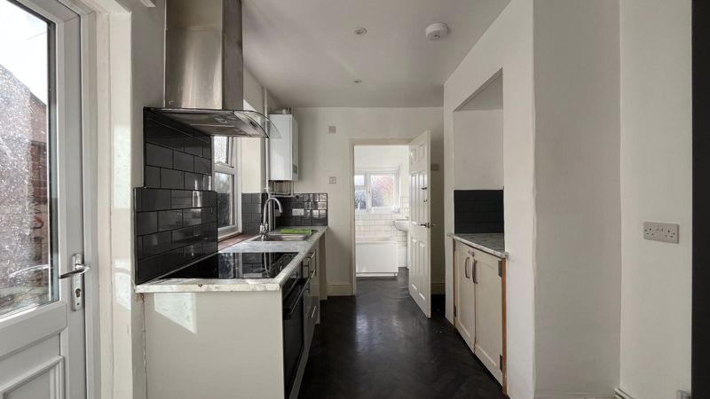 3 bed house to rent in Huish, Yeovil 21