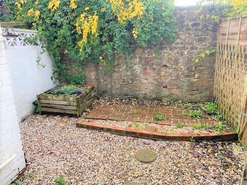 2 bed cottage to rent in Compton Road, South Petherton  - Property Image 8