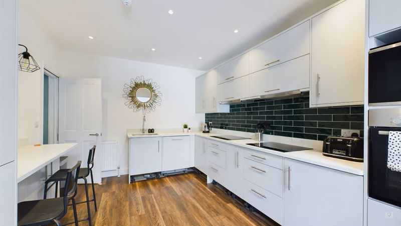 1 bed to rent in Sherborne Road, Yeovil  - Property Image 5