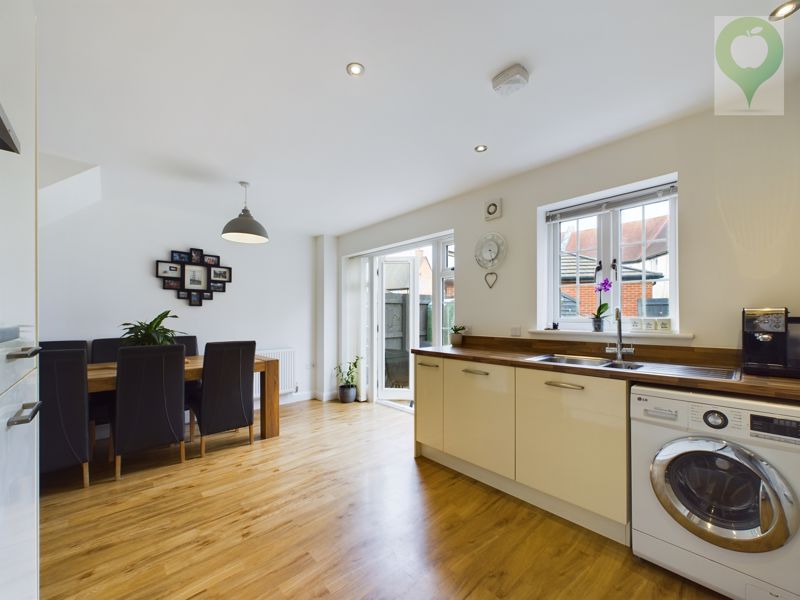 4 bed house for sale in Long Orchard Way, Martock 10