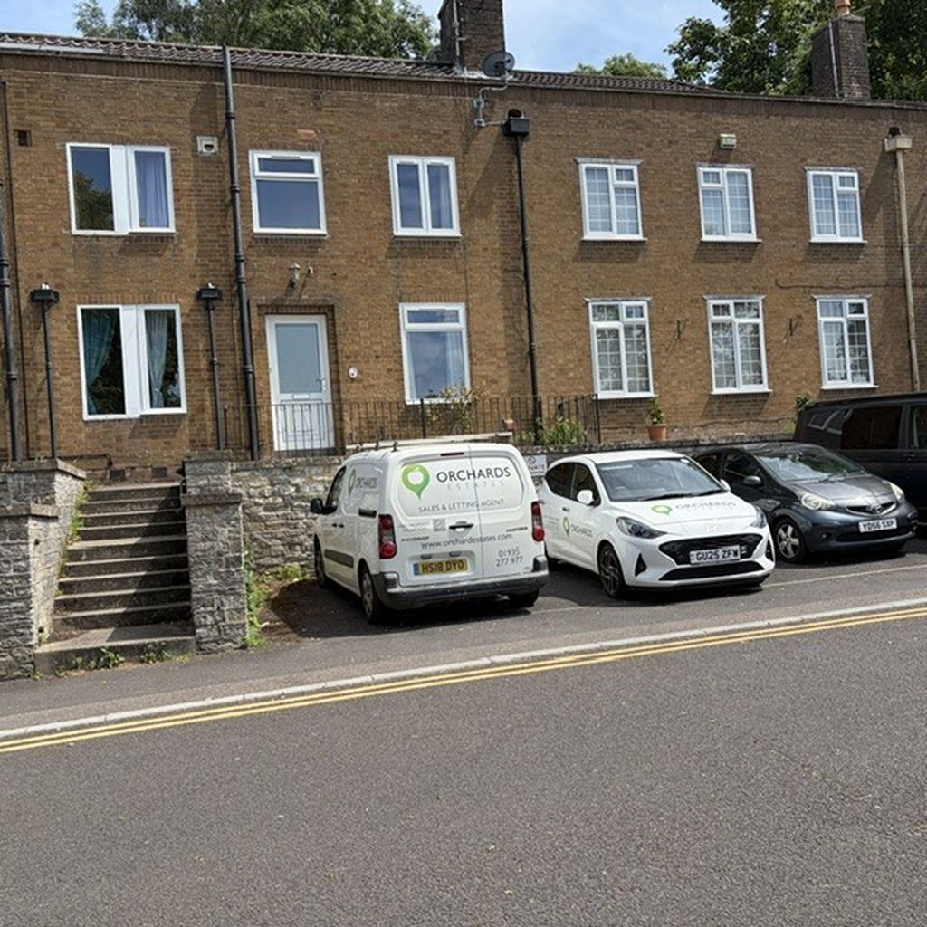 3 bed house to rent in Petters Way, Yeovil 18