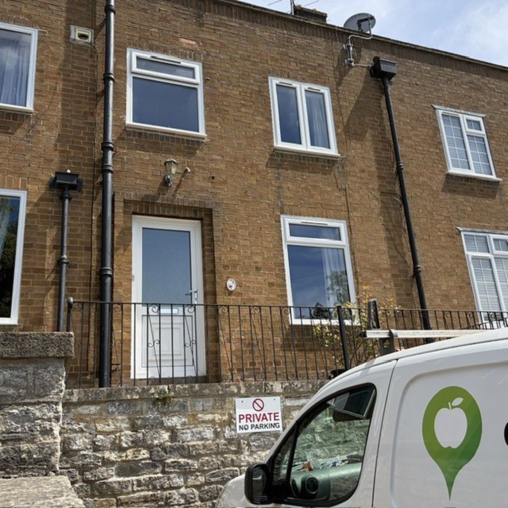 3 bed house to rent in Petters Way, Yeovil 17
