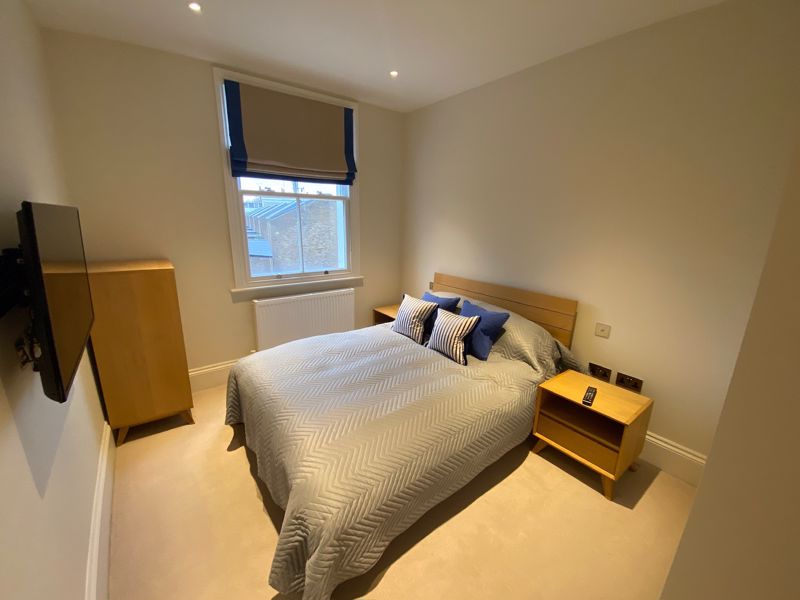 5 bed to rent in Maxwell Road, London  - Property Image 6