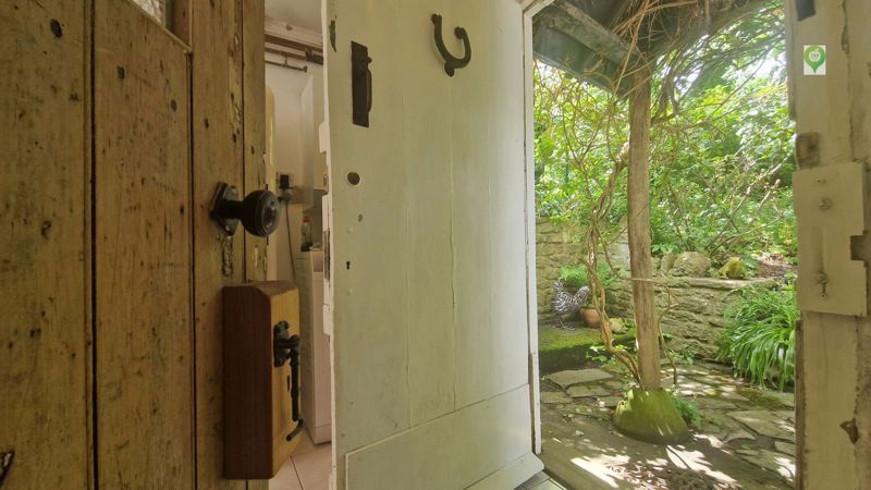 2 bed cottage for sale in Owl Street, East Lambrook 1