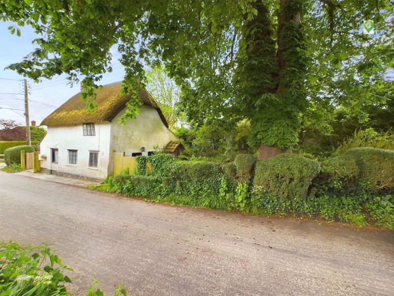 2 bed cottage for sale in Owl Street, East Lambrook  - Property Image 1