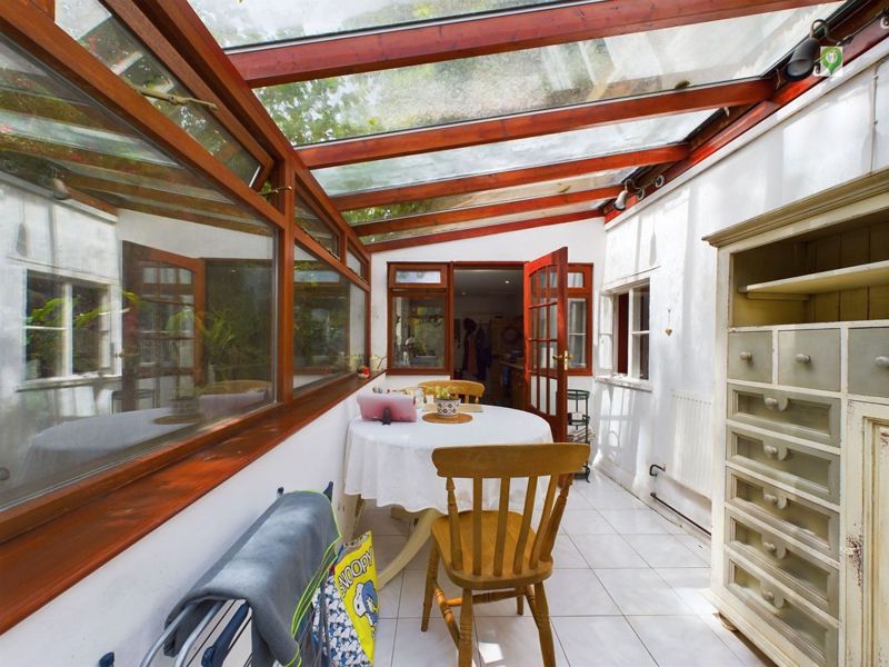 2 bed cottage for sale in Owl Street, East Lambrook 6