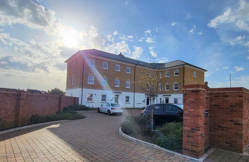 2 bed for sale in Shepherd Court, Yeovil, BA21