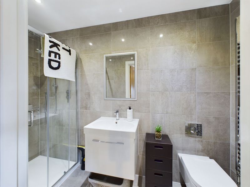 2 bed for sale in Shepherd Court, Yeovil 7