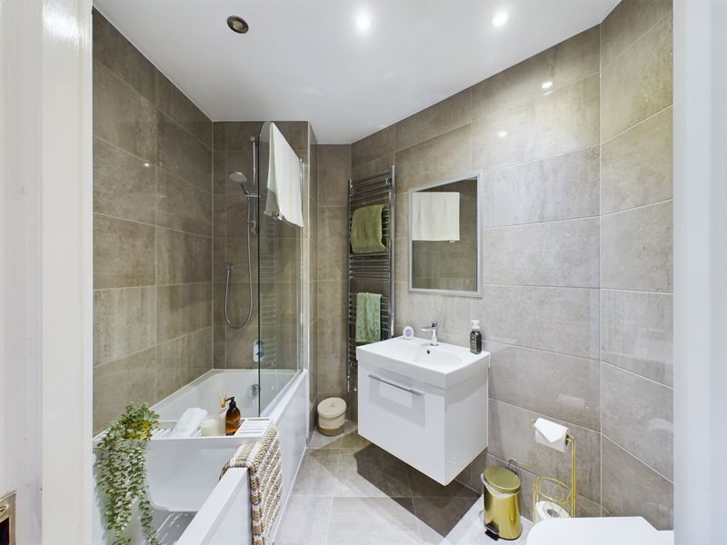 2 bed for sale in Shepherd Court, Yeovil  - Property Image 12